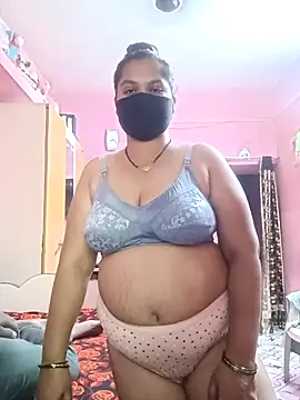 Snapshot of biggbobbsgirl chatting on 03/06/26, 02:52 biggbobbsgirl online show from 03/06/26, 02:52