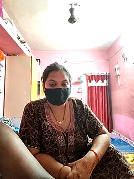 Snapshot of biggbobbsgirl chatting on 03/23/26, 05:28 biggbobbsgirl online show from 03/23/26, 05:28