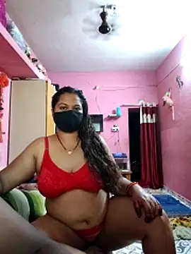 Snapshot of biggbobbsgirl chatting on 04/04/26, 02:43 biggbobbsgirl online show from 04/04/26, 02:43