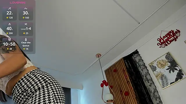 NicolWhite online show from 02/10/26, 01:15