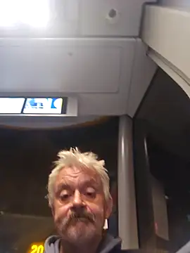 Snapshot of Fonse1860 chatting on 09/29/25, 08:24 Fonse1860 online show from 09/29/25, 08:24