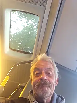 Snapshot of Fonse1860 chatting on 09/30/25, 08:41 Fonse1860 online show from 09/30/25, 08:41