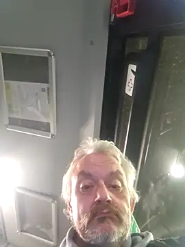 Snapshot of Fonse1860 chatting on 11/07/25, 09:42 Fonse1860 online show from 11/07/25, 09:42