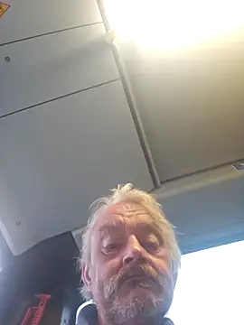 Snapshot of Fonse1860 chatting on 11/25/25, 09:31 Fonse1860 online show from 11/25/25, 09:31