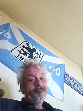 Snapshot of Fonse1860 chatting on 11/27/25, 08:16 Fonse1860 online show from 11/27/25, 08:16