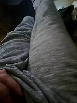 Snapshot of Fonse1860 chatting on 12/04/25, 08:12 Fonse1860 online show from 12/04/25, 08:12