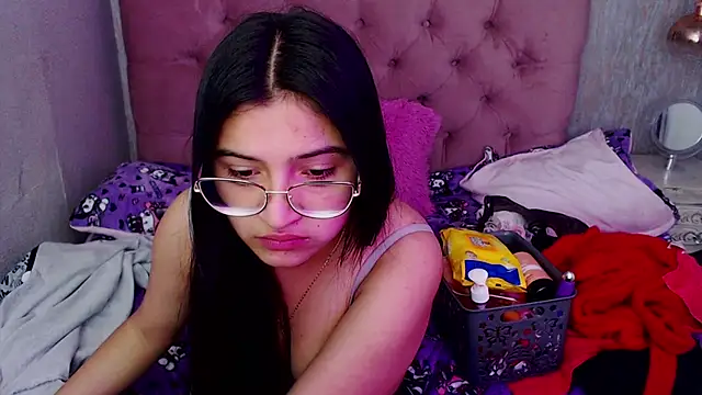 laurenelove online show from 09/10/25, 02:11