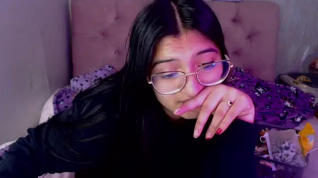 laurenelove online show from 09/23/25, 03:42