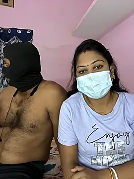 Lovlycouple1 online show from 10/06/25, 05:54