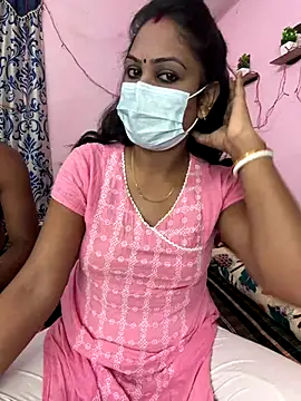 Lovlycouple1 online show from 11/18/25, 05:17