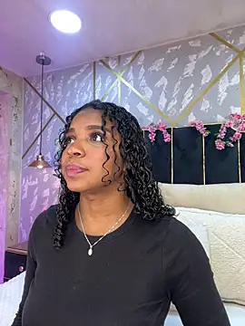 LisaMendez online show from 05/17/26, 04:10