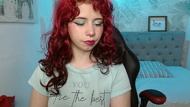 Snapshot of Lily_tk chatting on 11/21/25, 03:27 Lily tk online show from 11/21/25, 03:27