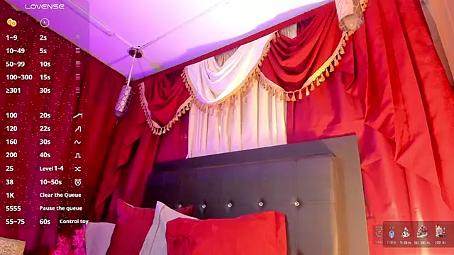 Snapshot of bloom_bbc chatting on 11/29/25, 08:12 bloom bbc online show from 11/29/25, 08:12