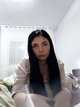 Snapshot of Ionii25 chatting on 10/03/25, 11:24 Ionii25 online show from 10/03/25, 11:24