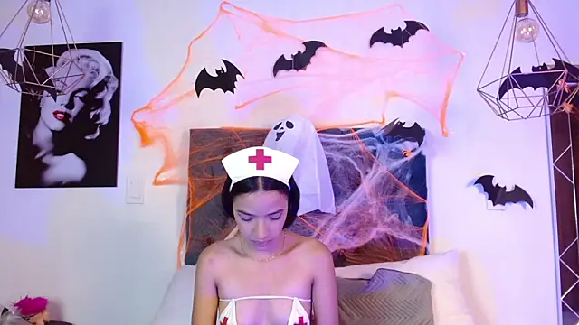 Lilith Nocturne online show from 10/08/25, 07:00