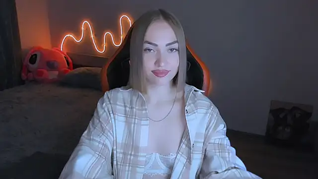 LaraKrein lk online show from 04/07/26, 03:34