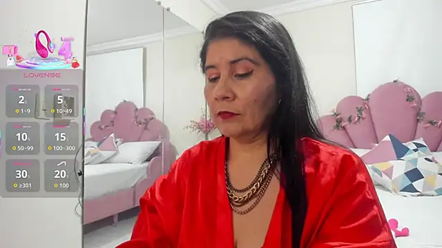 kiraGeiner online show from 01/31/26, 08:07