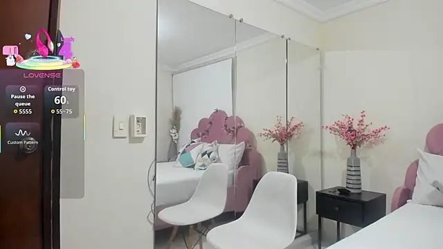 kiraGeiner online show from 02/19/26, 06:48