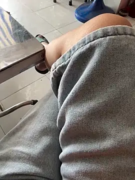 sharon-Hanna online show from 11/21/25, 01:04