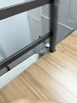 sharon-Hanna online show from 04/17/26, 01:19