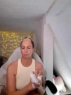 SexyJulia21 online show from 03/06/25, 10:20