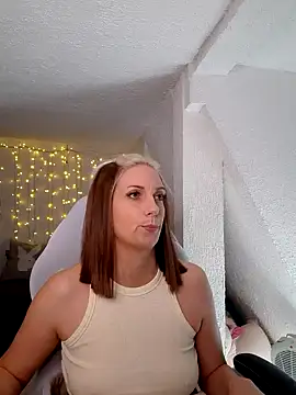 SexyJulia21 online show from 03/17/25, 09:44