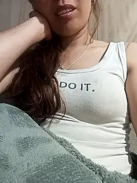 Snapshot of Bianly chatting on 04/19/26, 09:19 Bianly online show from 04/19/26, 09:19