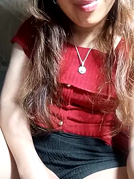 Snapshot of Bianly chatting on 04/22/26, 06:27 Bianly online show from 04/22/26, 06:27