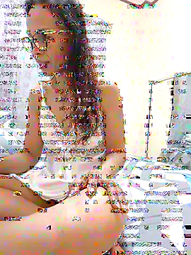 Snapshot of Mama_Eva_1 chatting on 10/19/25, 10:32 Mama Eva 1 online show from 10/19/25, 10:32