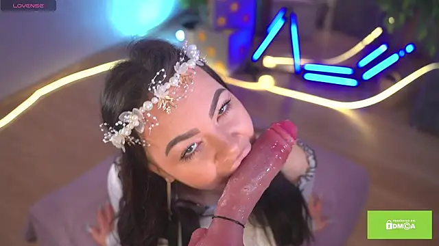 Snapshot of bllowwoww chatting on 11/21/25, 08:24 bllowwoww online show from 11/21/25, 08:24