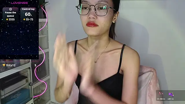 Snapshot of skinny_gracie chatting on 04/07/26, 10:09 skinny gracie online show from 04/07/26, 10:09