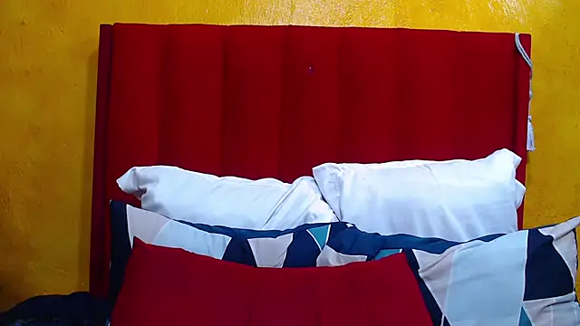 Snapshot of Candycrush2555 chatting on 12/14/25, 08:41 Candycrush2555 online show from 12/14/25, 08:41