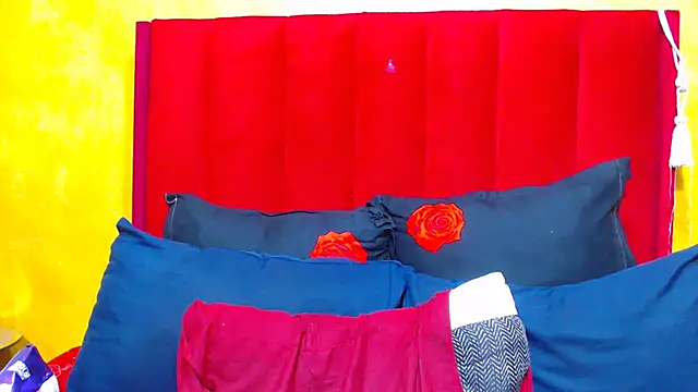 Snapshot of Candycrush2555 chatting on 01/14/26, 07:30 Candycrush2555 online show from 01/14/26, 07:30