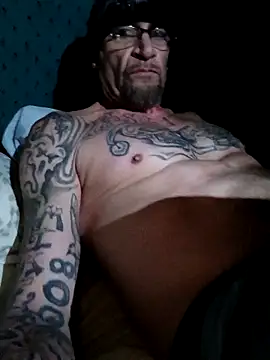 ShawnandDani7074 online show from 02/10/26, 05:22