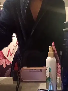 Snapshot of bbclongstrong1433 chatting on 03/26/26, 07:14 bbclongstrong1433 online show from 03/26/26, 07:14