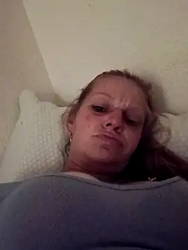 Snapshot of IrishGoddess69247 chatting on 02/23/26, 06:11 IrishGoddess69247 online show from 02/23/26, 06:11