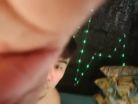 Snapshot of Jheboi69xxx chatting on 11/02/25, 07:22 Jheboi69xxx online show from 11/02/25, 07:22