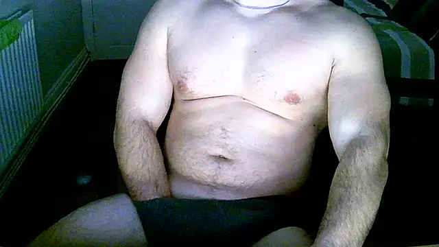 Snapshot of Serpent2463 chatting on 01/09/26, 08:32 Serpent2463 online show from 01/09/26, 08:32