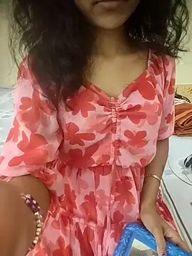 Snapshot of Snaya-baby chatting on 11/05/25, 01:22 Snaya-baby online show from 11/05/25, 01:22