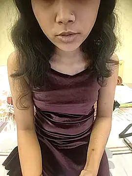 Snapshot of Snaya-baby chatting on 11/27/25, 01:13 Snaya-baby online show from 11/27/25, 01:13