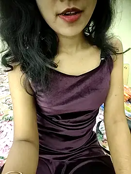 Snapshot of Snaya-baby chatting on 12/03/25, 01:09 Snaya-baby online show from 12/03/25, 01:09