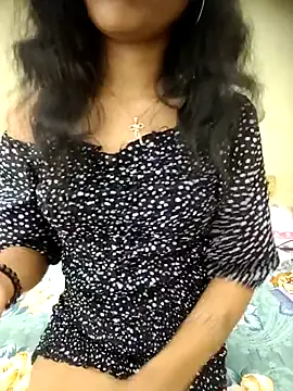 Snapshot of Snaya-baby chatting on 03/18/26, 06:16 Snaya-baby online show from 03/18/26, 06:16