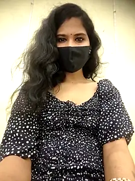 Snapshot of Snaya-baby chatting on 03/20/26, 07:46 Snaya-baby online show from 03/20/26, 07:46