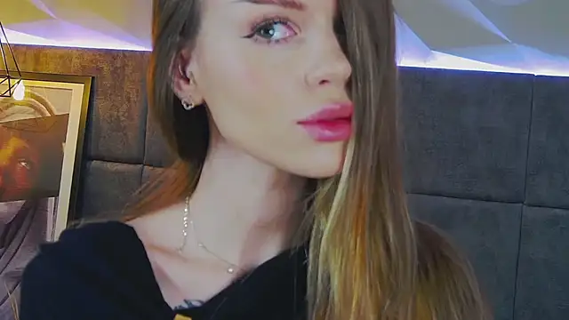 Snapshot of MarilynNova chatting on 03/08/26, 04:49 MarilynNova online show from 03/08/26, 04:49