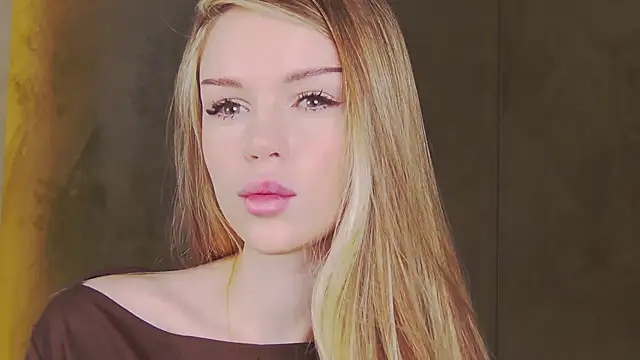 Snapshot of MarilynNova chatting on 04/16/26, 05:19 MarilynNova online show from 04/16/26, 05:19