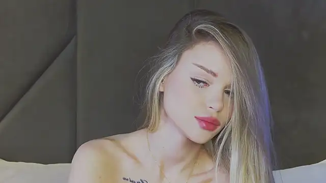 Snapshot of MarilynNova chatting on 07/03/26, 05:25 MarilynNova online show from 07/03/26, 05:25