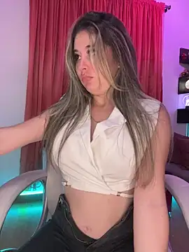 Snapshot of Sharon_07 chatting on 12/06/24, 12:23 Sharon 07 online show from 12/06/24, 12:23