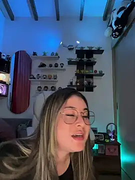 Snapshot of Sharon_07 chatting on 01/15/25, 02:38 Sharon 07 online show from 01/15/25, 02:38