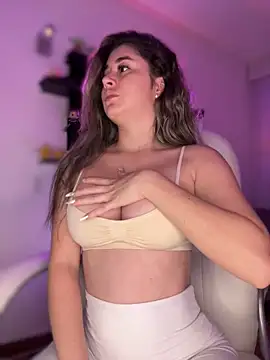 Snapshot of Sharon_07 chatting on 03/21/25, 11:45 Sharon 07 online show from 03/21/25, 11:45