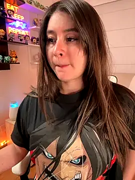 Snapshot of Sharon_07 chatting on 09/16/25, 12:44 Sharon 07 online show from 09/16/25, 12:44